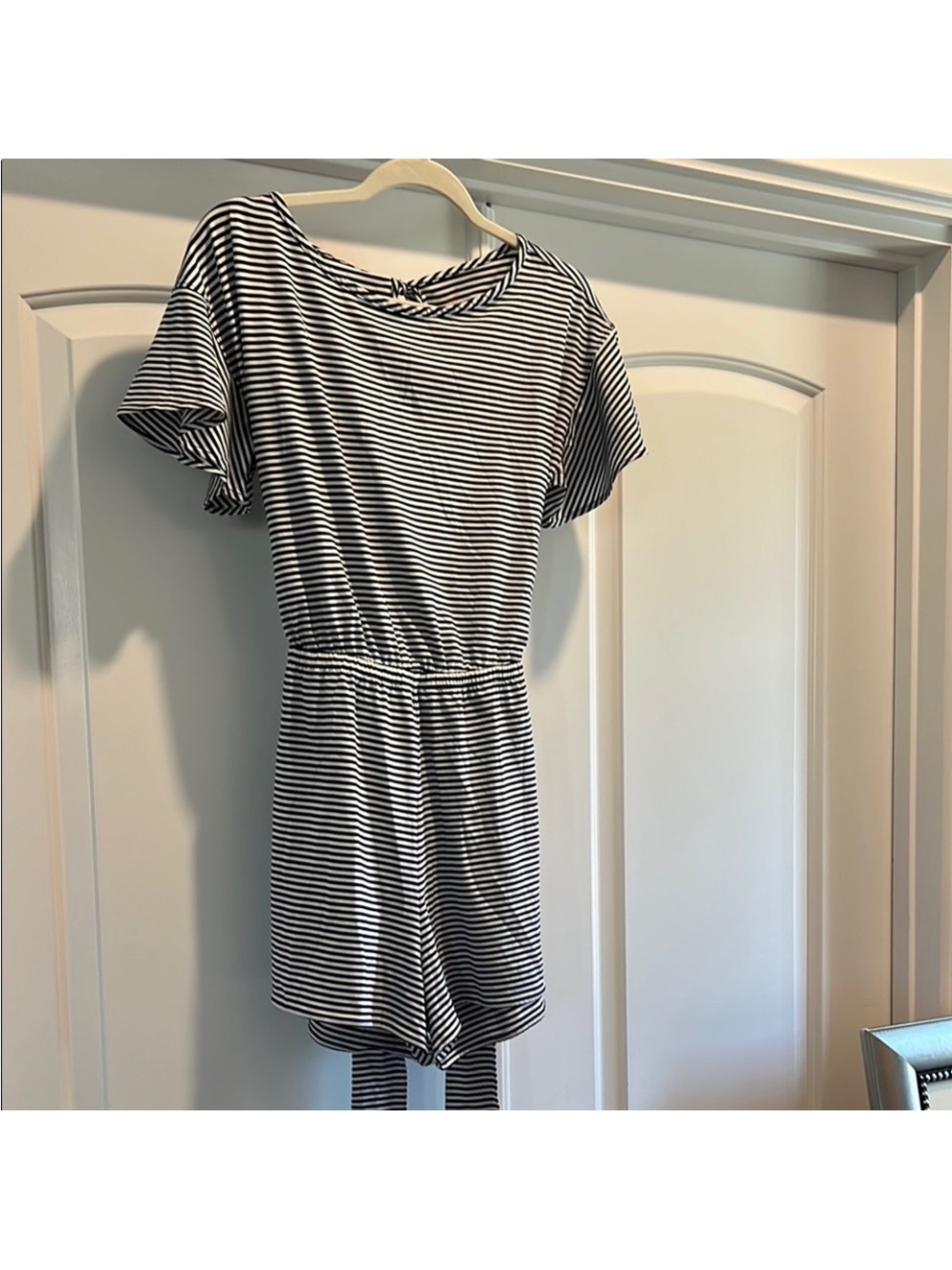 Vineyard Vines Navy and White Striped Top